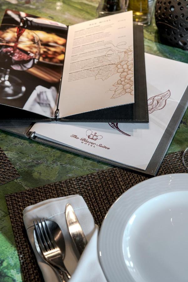 Blazer Suites Hotel Афины Экстерьер фото